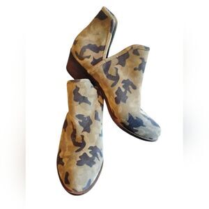 Lucky Brand Green and Brown Ankle Booties with Artistic Design